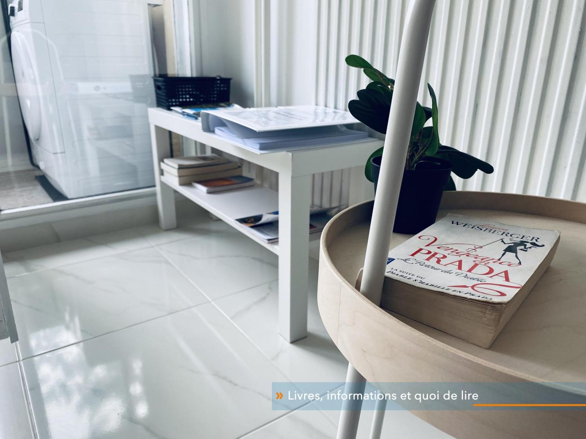 Appartement Parisien Neuf, Moderne Avec Une Grande Salon, 2 Chambres, 4 Lits, Parking Gratuit, 15Min De Paris Et 13 Min Aeroport Orly Витри-сюр-Сен Экстерьер фото