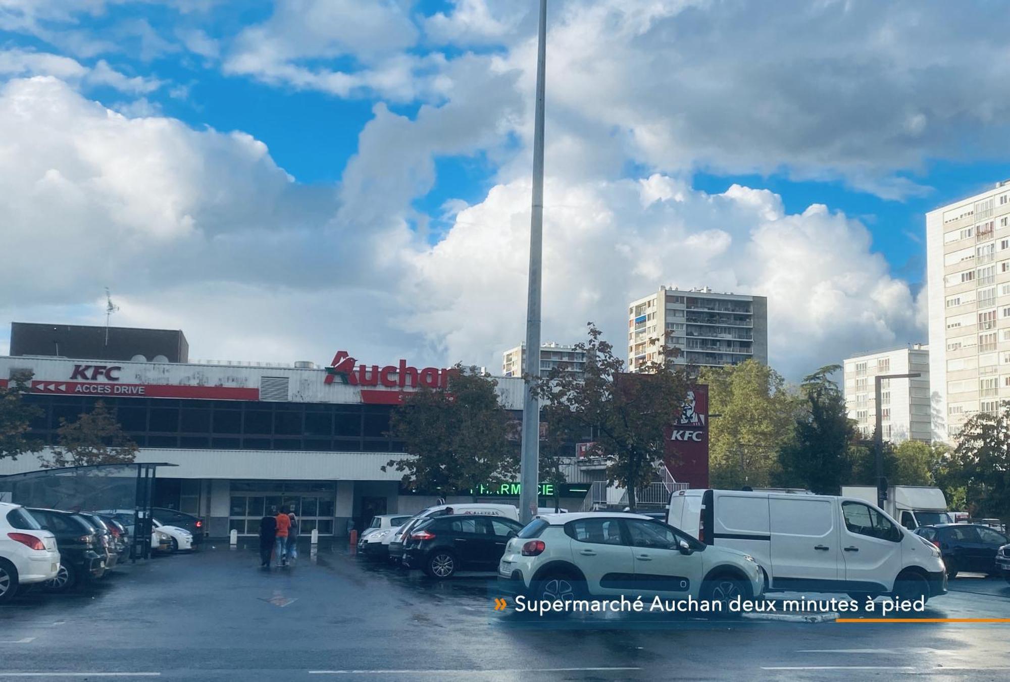 Appartement Parisien Neuf, Moderne Avec Une Grande Salon, 2 Chambres, 4 Lits, Parking Gratuit, 15Min De Paris Et 13 Min Aeroport Orly Витри-сюр-Сен Экстерьер фото